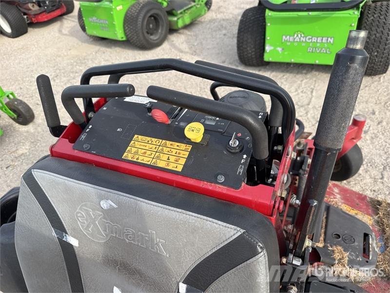 Exmark Vertex S Series 4x2 Stand-On Lawn Mower Vrtni traktor kosilnice