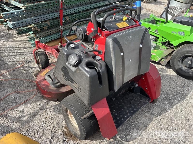 Exmark Vertex S Series 4x2 Stand-On Lawn Mower ركوب الحشائش