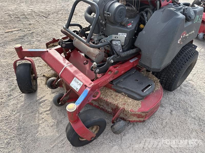 Exmark Vertex S Series 4x2 Stand-On Lawn Mower Vrtni traktor kosilnice
