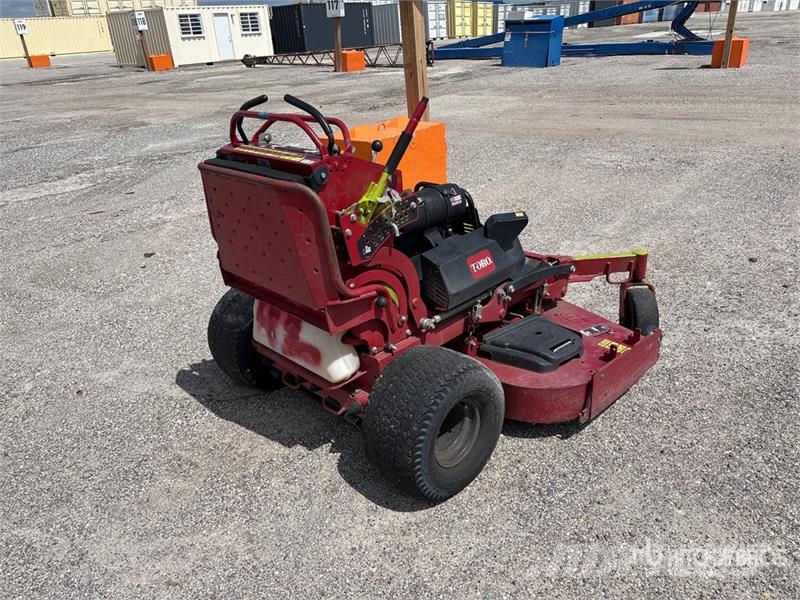 Exmark Vertex S Series Stand-On 52 in Lawn Mower Rijmaaiers