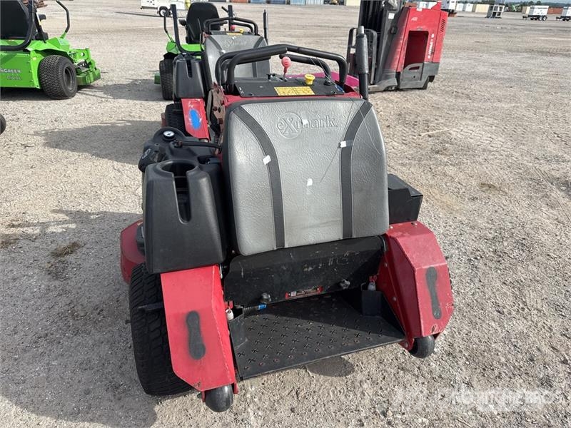 Exmark Vertex S Series 4x2 Stand-On Lawn Mower Vrtni traktor kosilnice