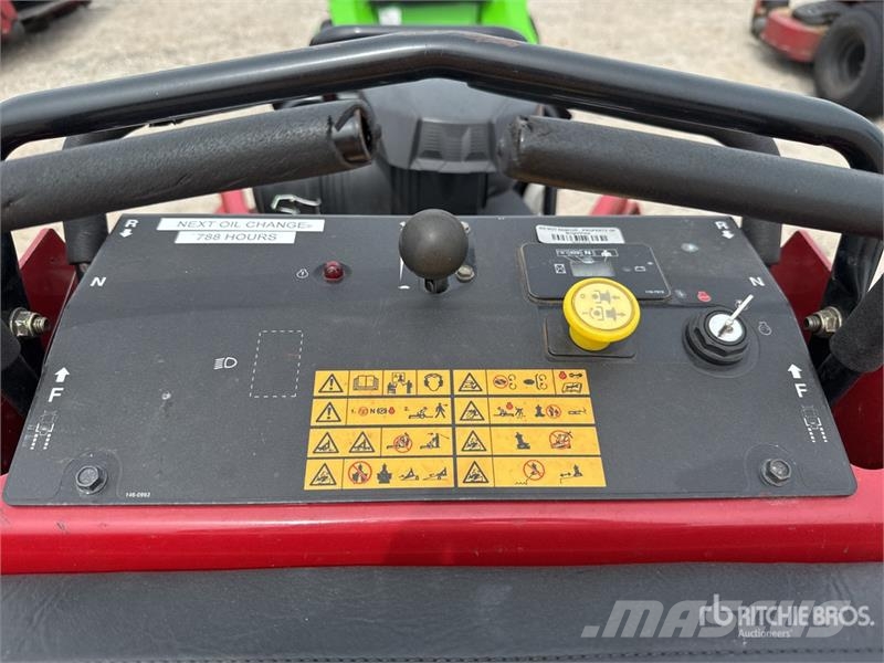 Exmark Vertex X 4x2 Ride-On Lawn Mower 乗用・自走モア/芝刈り機