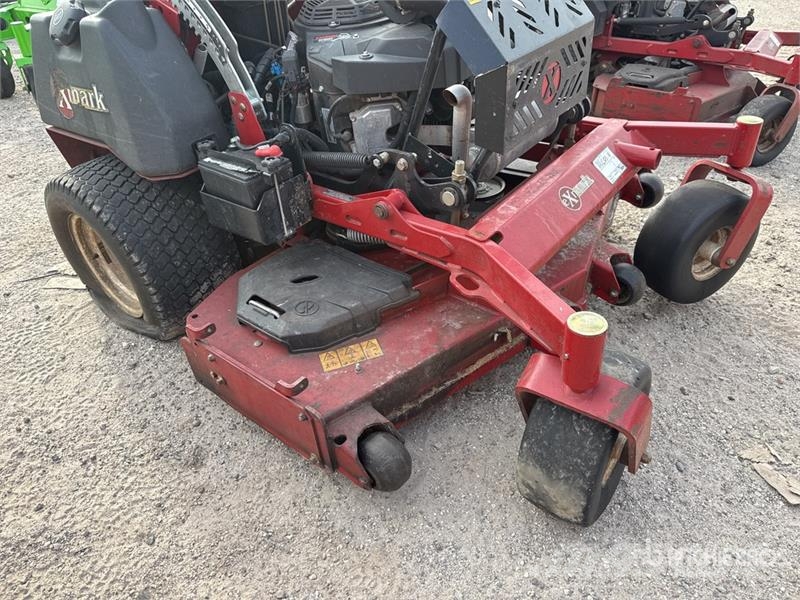 Exmark Vertex X 4x2 Stand-On Lawn Mower Vrtni traktor kosilnice