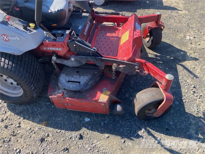 Exmark Zero-Turn Lawn Mower Corta-Relvas Riders