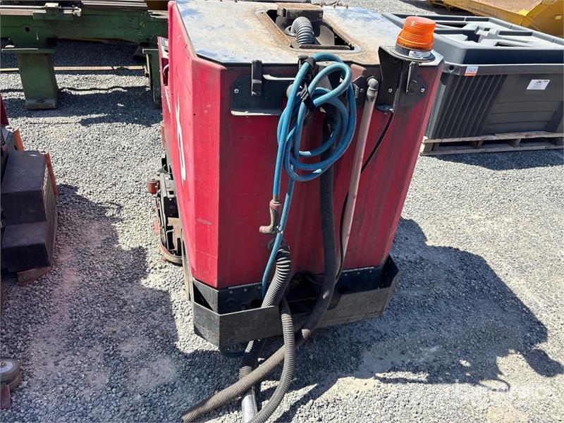 Factory Cat Ride-On Electric Floor Sweeper (Inoperable) Další vyorávače, příslušenství