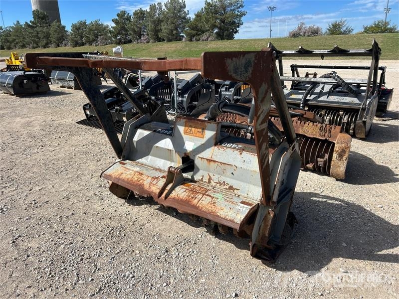 FAE UML/SSL 150 VT 62 in Skid Steer Mulcher Лісові мулчери