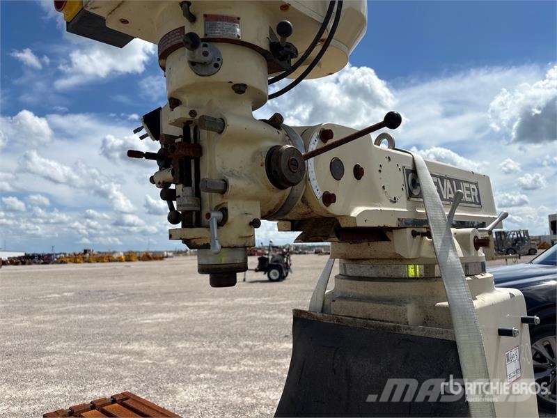Falcon Chevalier FM-32HP Vertical Milling Machine - Fits Gradbeništvo - drugo