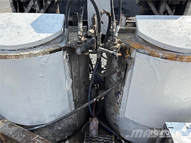 Falcon Kettle Hydraulic Premelter Utovorne dizalice, vitla i liftovi za materijal