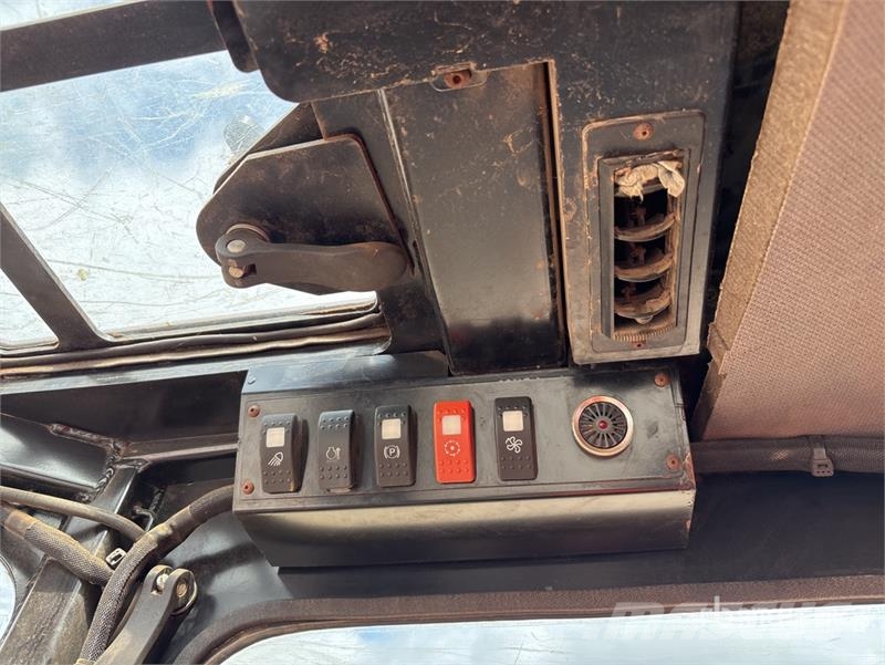 Fecon FTX128 Skid Steer Mulcher Tractor Лісові мулчери