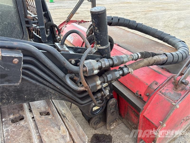 Fecon FTX128 Skid Steer Mulcher Tractor Лісові мулчери