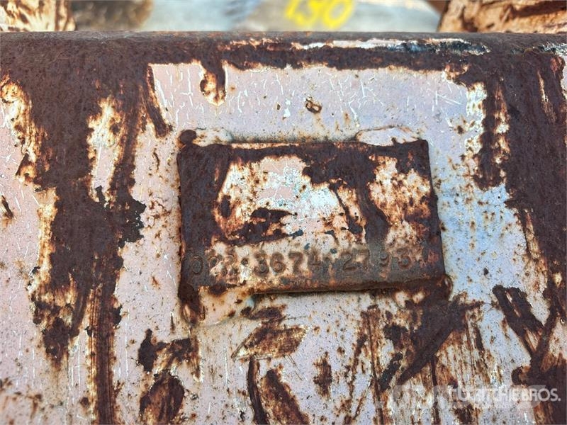 Felco 36 in Compactor Excavator Bucket دلاء