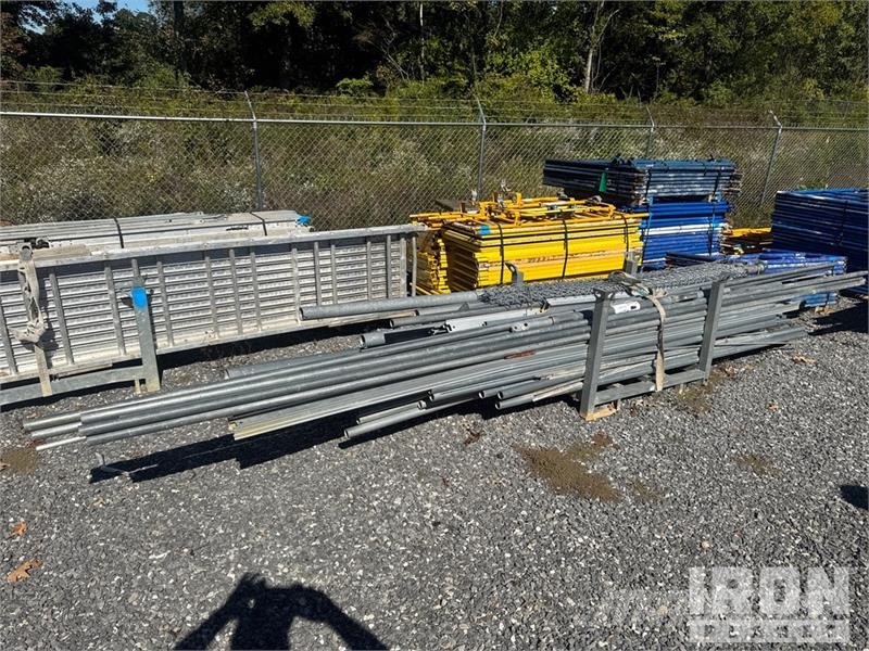  Fencing Fencing equipment
