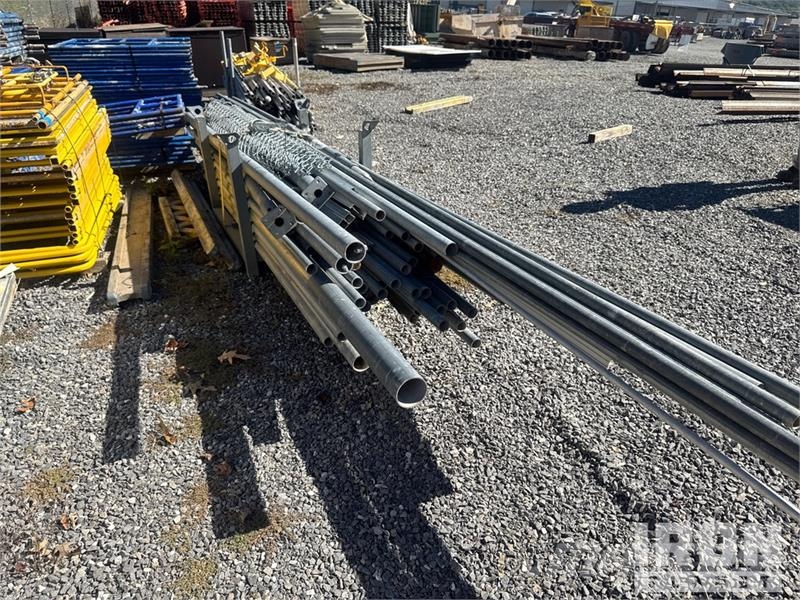  Fencing Fencing equipment