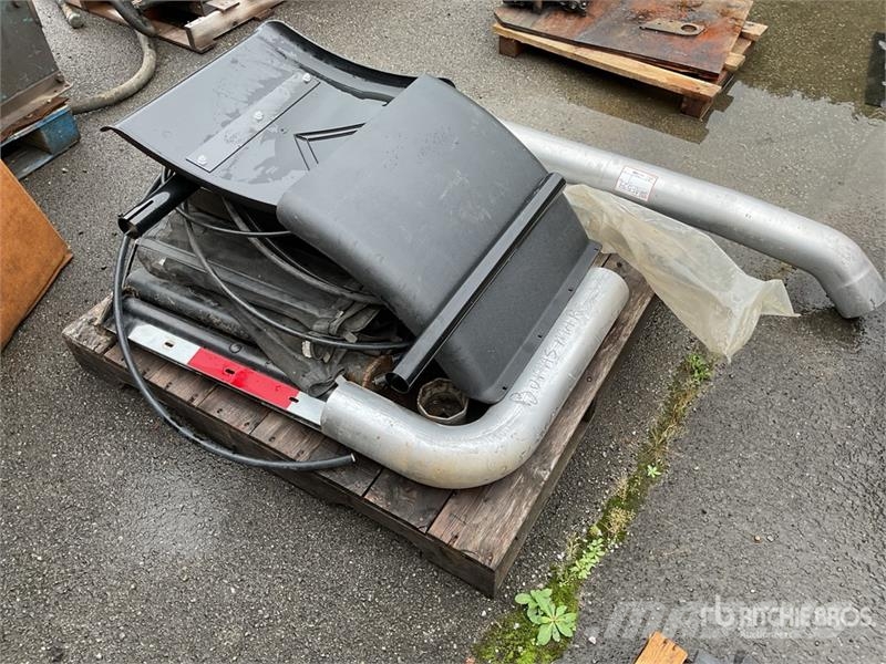 Fender Kits w/Misc. Exhaust Parts Andet tilbehør
