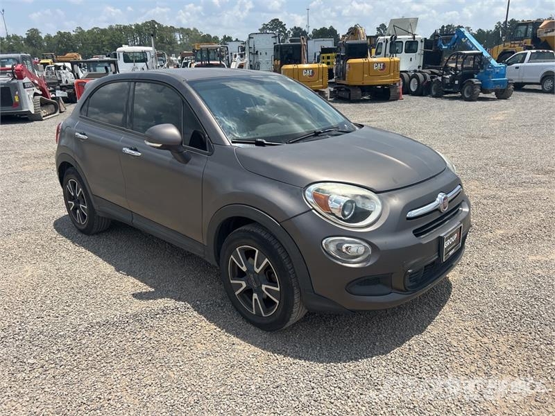 Fiat 500X AWD SUV Otomobiller