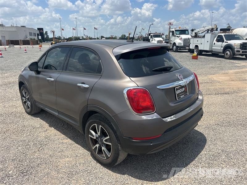 Fiat 500X AWD SUV Otomobiller