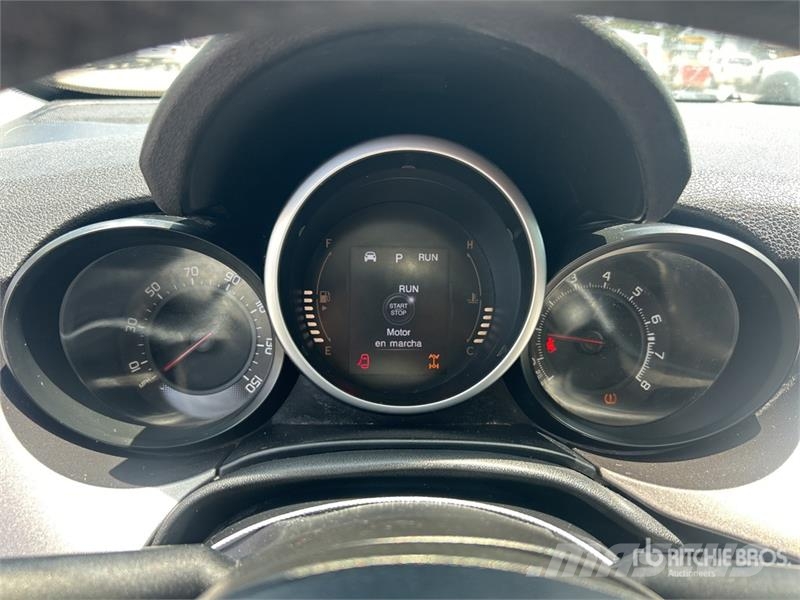 Fiat 500X AWD SUV Otomobiller
