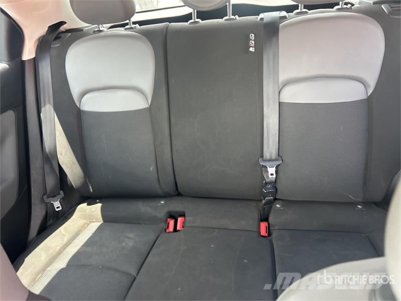 Fiat 500X AWD SUV Otomobiller