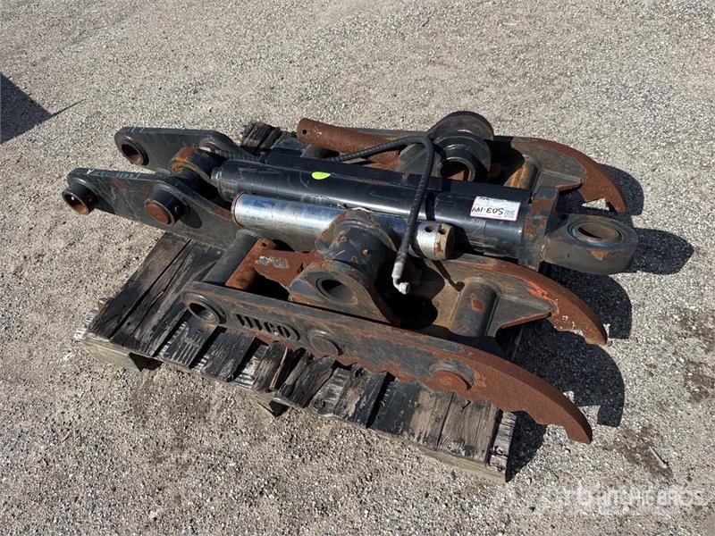 Fleco EC250THB 30 in Excavator Thumb Kašike / Korpe