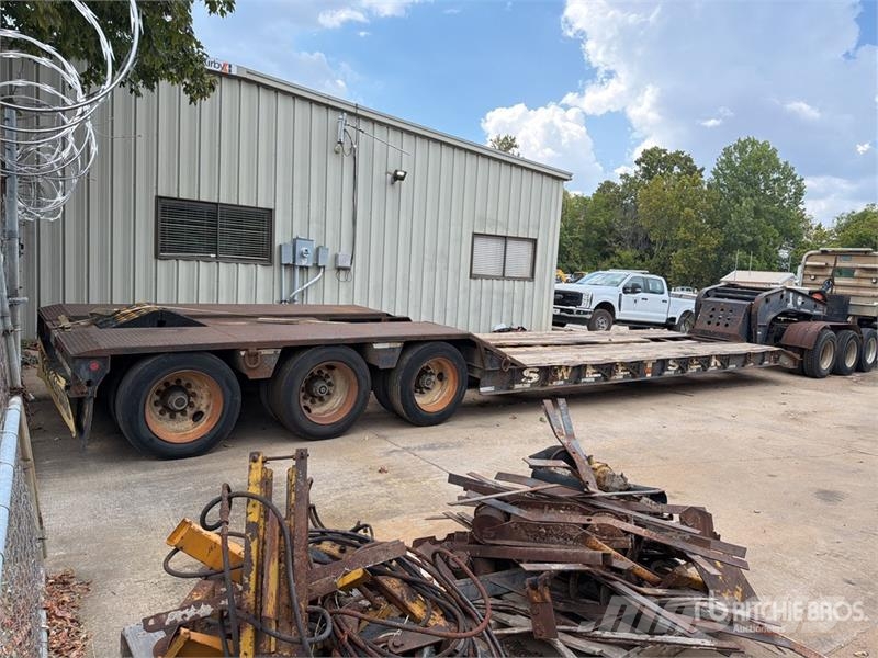 Fontaine 102000 lb 48 ft Tri/A Removable Gooseneck Step Dec Reboques carga baixa