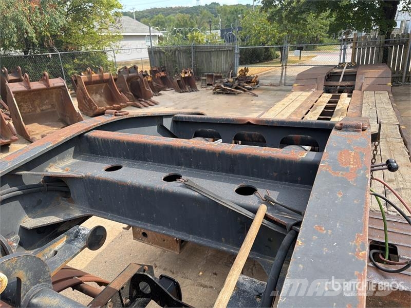 Fontaine 102000 lb 48 ft Tri/A Removable Gooseneck Step Dec Reboques carga baixa