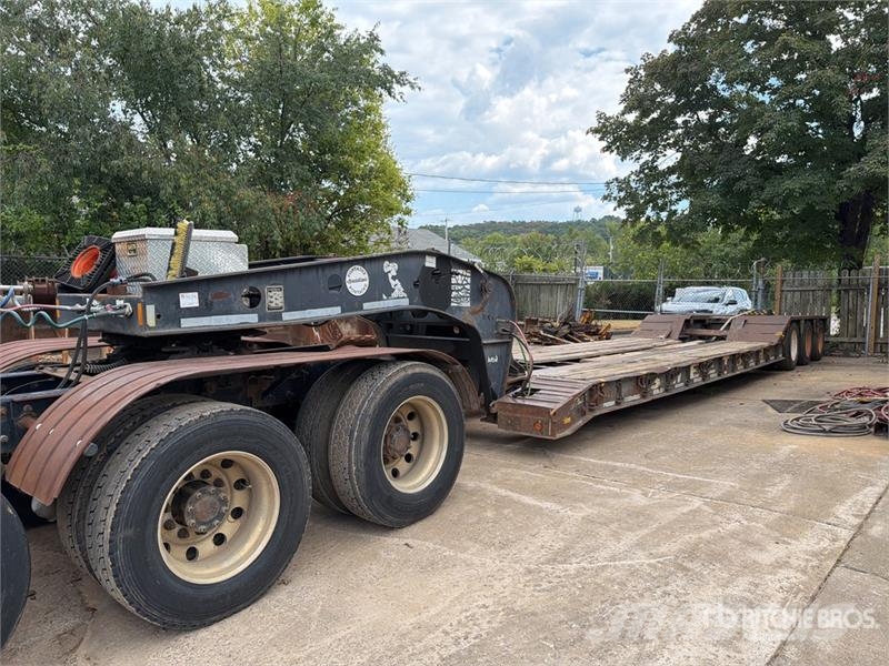 Fontaine 102000 lb 48 ft Tri/A Removable Gooseneck Step Dec Reboques carga baixa
