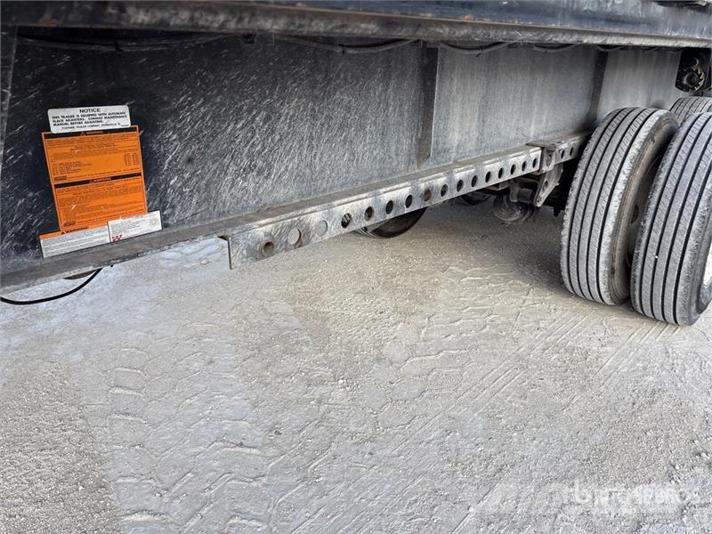 Fontaine 48 ft T/A Flatbed Trailer Flatbed/Dropside trailers