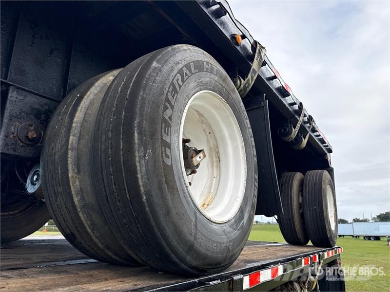Fontaine 48 ft T/A Spread Axle Flatbed Trailer Flatbed/Dropside trailers