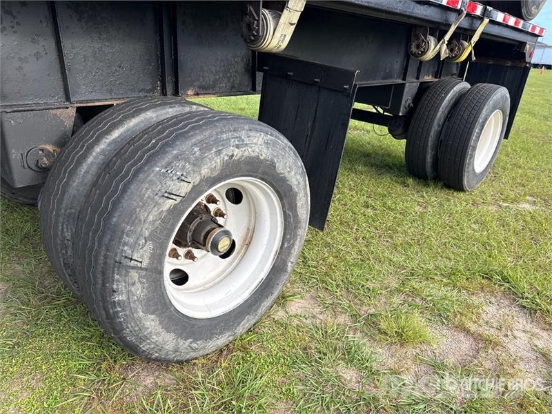 Fontaine 48 ft T/A Spread Axle Flatbed Trailer Flatbed/Dropside trailers