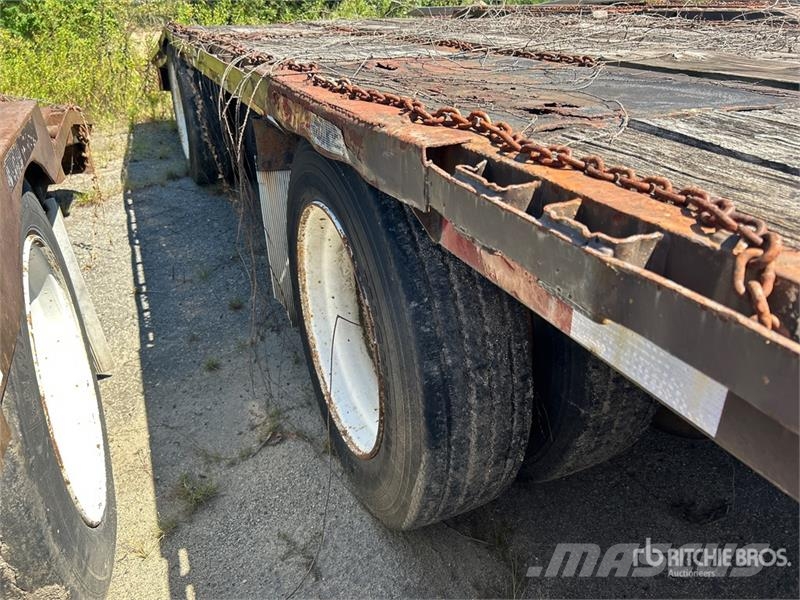 Fontaine DFT 53 ft T/A Step Deck Trailer Низькорамні причепи