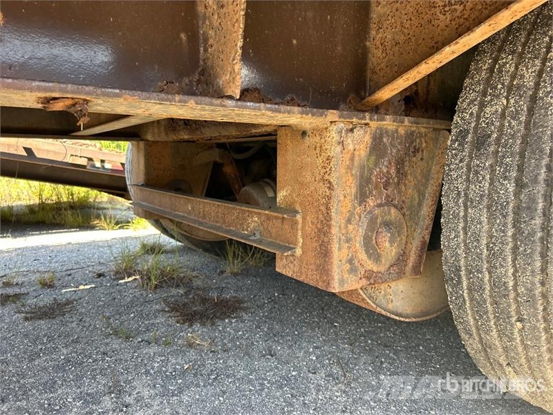 Fontaine DFT 53 ft T/A Step Deck Trailer Низькорамні причепи