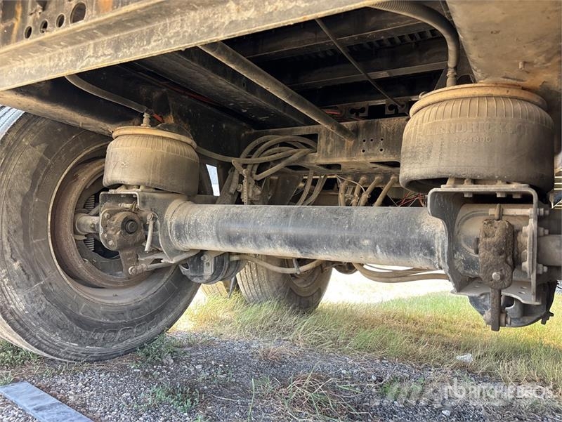 Fontaine HAICF22RSA 53 ft T/A Spread Axle Flatbed Trailer Pritschenanhänger
