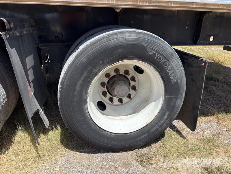Fontaine HAICF22RSA 53 ft T/A Spread Axle Flatbed Trailer Pritschenanhänger