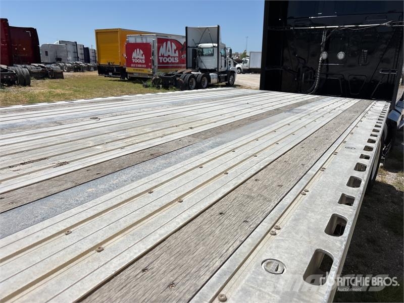 Fontaine HAICF22RSA 53 ft T/A Spread Axle Flatbed Trailer Pritschenanhänger