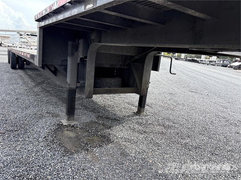 Fontaine HCVTX12WSA 80000 lb 48 ft T/A Spread Axle Step Dec Low loaders