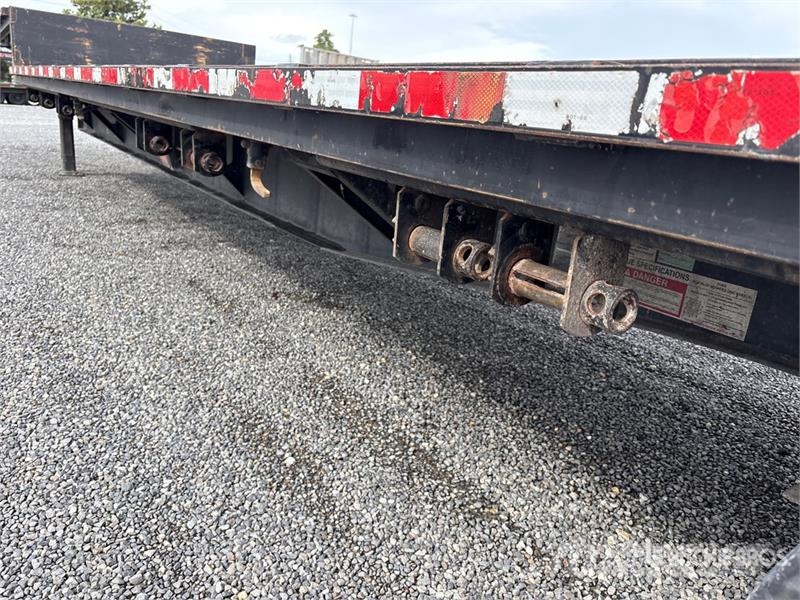 Fontaine HCVTX12WSA 80000 lb 48 ft T/A Spread Axle Step Dec Low loaders