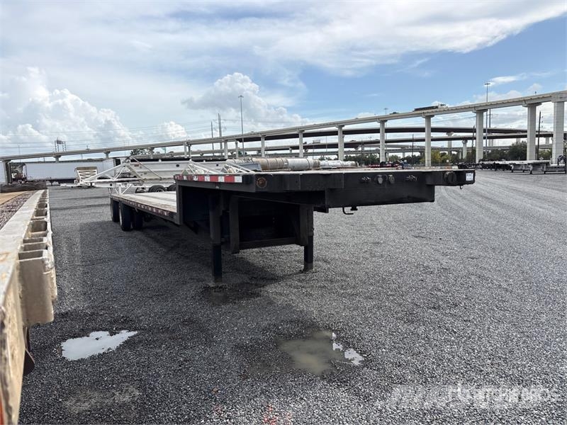 Fontaine HCVTX12WSA 80000 lb 48 ft T/A Spread Axle Step Dec Low loaders