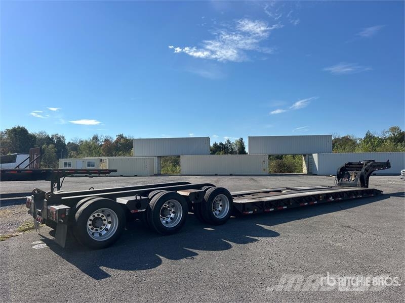 Fontaine Magnitude 55MX Tri/A Removable Gooseneck Lowboy Tr Mélybölcsős