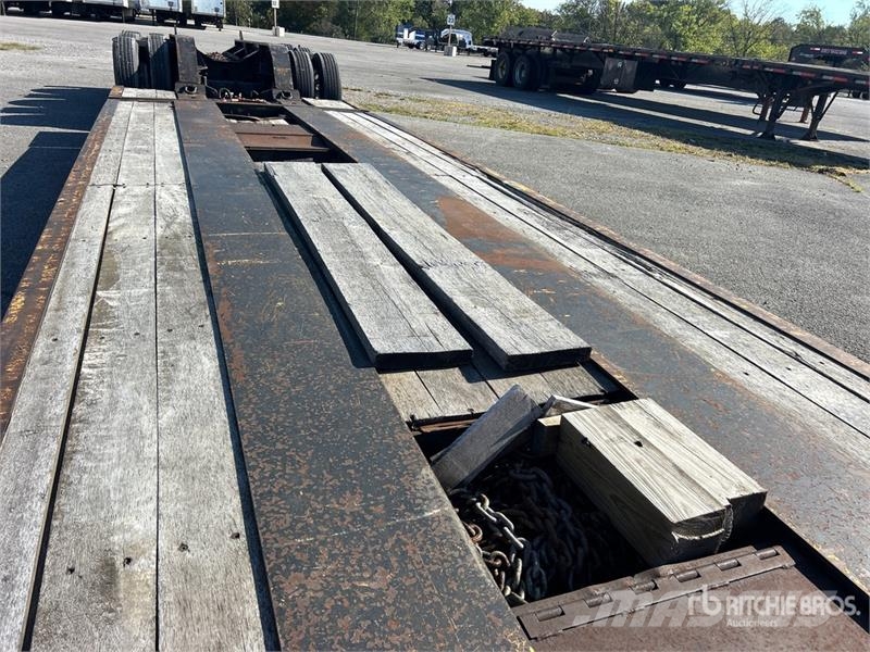 Fontaine Magnitude 55MX Tri/A Removable Gooseneck Lowboy Tr Mélybölcsős