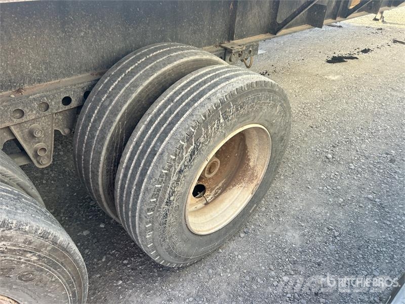 Fontaine TP-4-4881SLW 48 ft T/A Extendable Flatbed Trailer Прицепы-платформы/боковая разгрузка