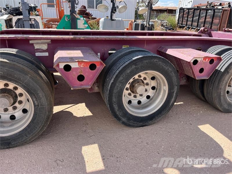 Fontaine Tri/A Removable Gooseneck Lowboy Trailer 로우 로더