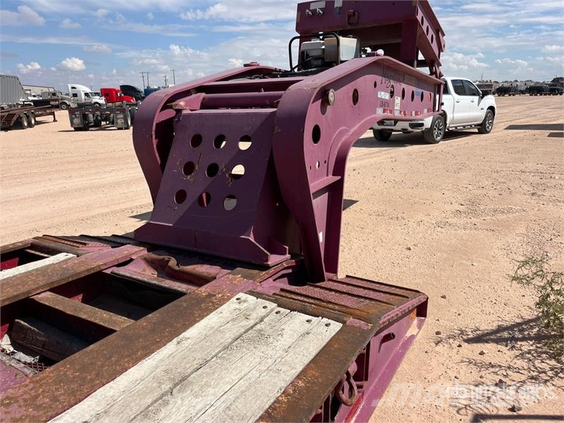 Fontaine Tri/A Removable Gooseneck Lowboy Trailer 로우 로더