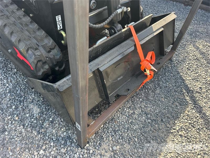 Force Drive FD-S25B Mini Compact Track Loader (Unused) Kompaktlaadurid