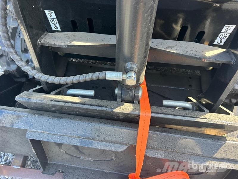 Force Drive FD-S25B Mini Compact Track Loader (Unused) Kompaktlaadurid