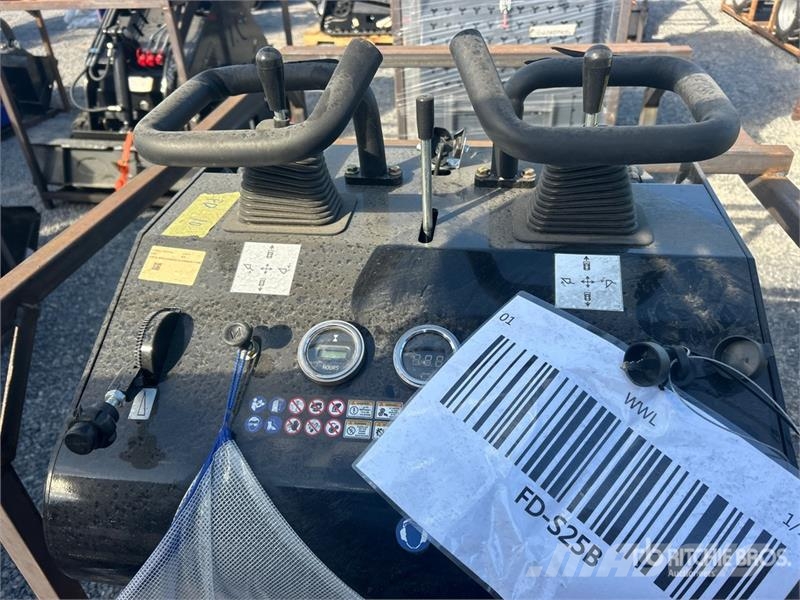 Force Drive FD-S25B Mini Compact Track Loader (Unused) Kompaktlaadurid