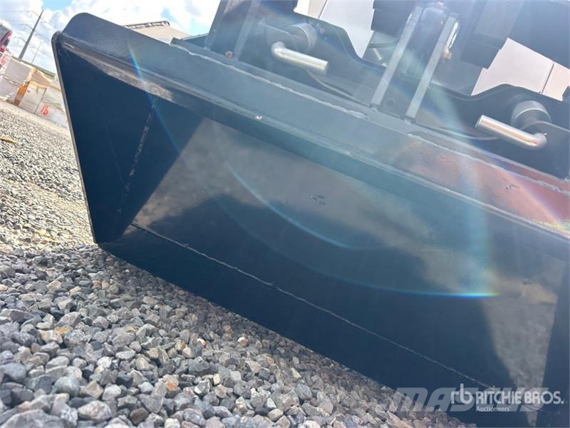 Force Drive FD-S80 Mini Compact Track Loader (Unused) Skid steer loaders