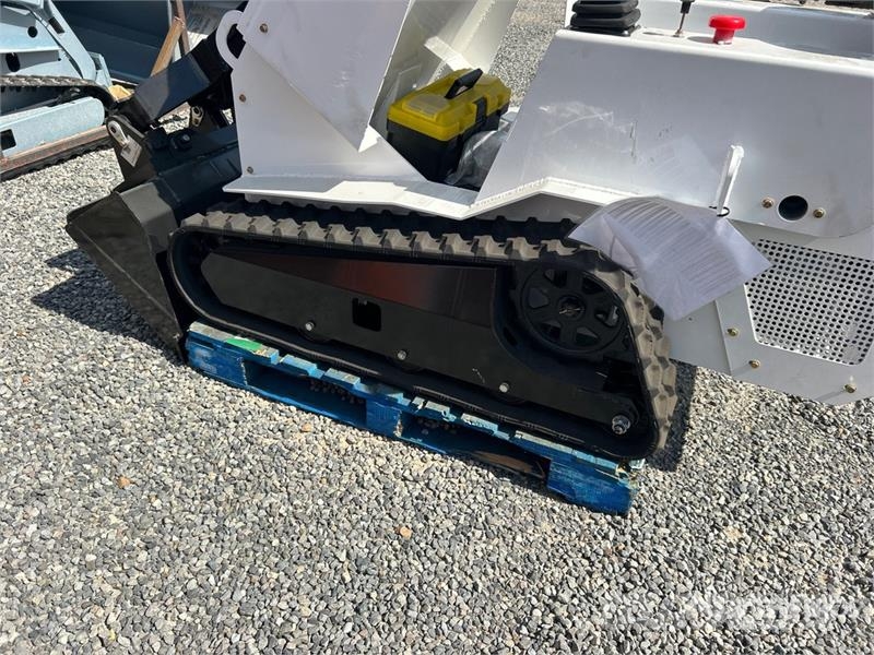 Force Drive FD-S80 Mini Compact Track Loader (Unused) Skid steer loaders