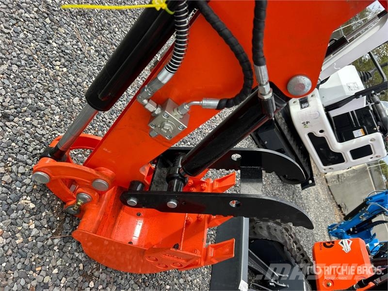 Force Drive FD15 Mini Excavator (Unused) حفارات صغيرة أقل من 7 طن (حفارات صغيرة)