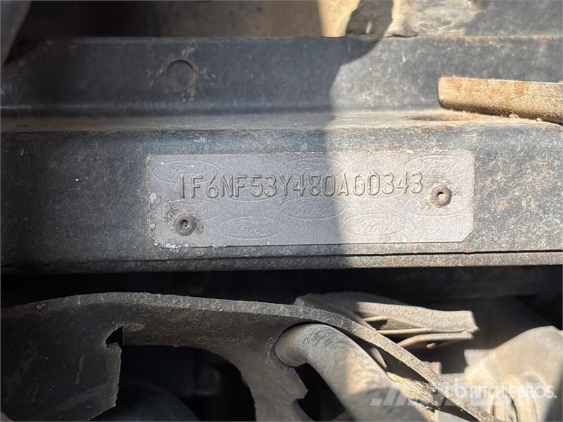 Ford 4x2 Motor Home Lakóautó és lakókocsi