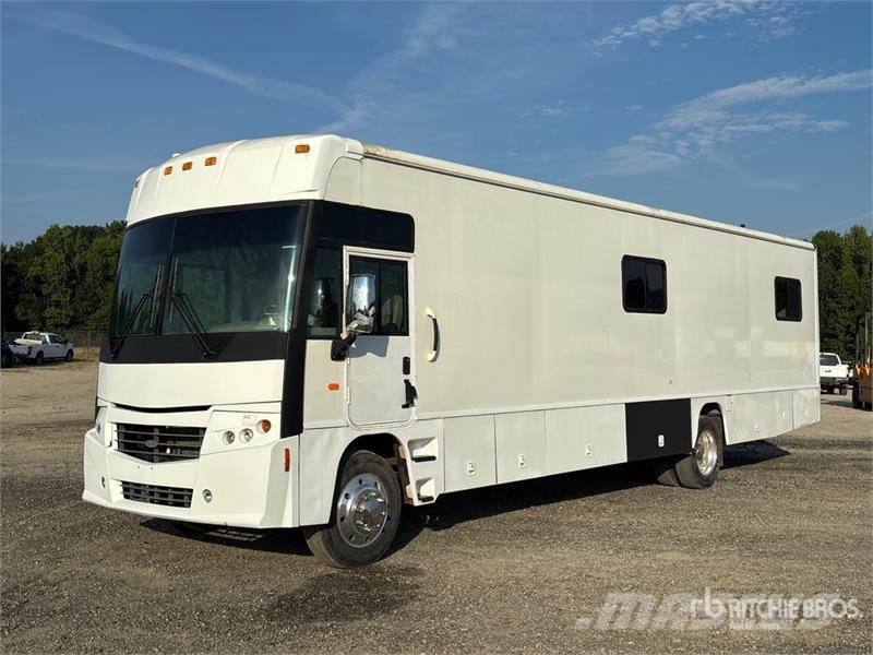 Ford 4x2 Motor Home Lakóautó és lakókocsi
